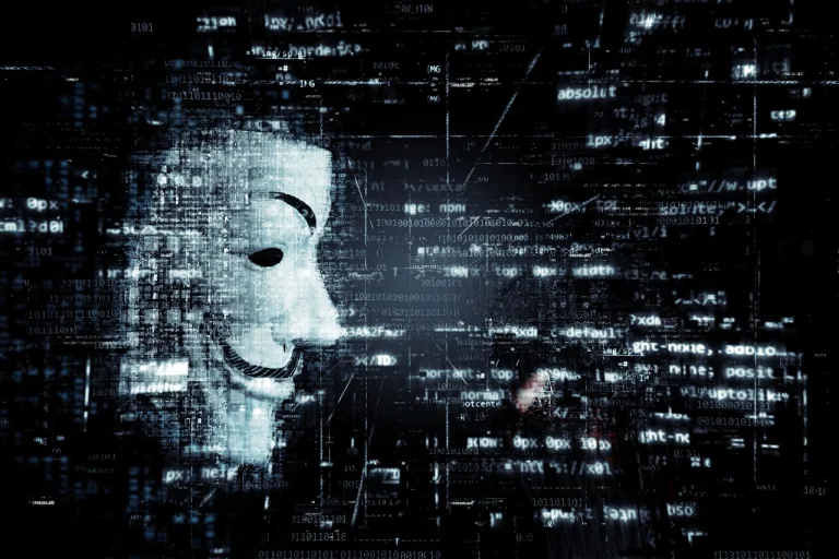 Cuidado publicaciones falsas de Max Distelsa