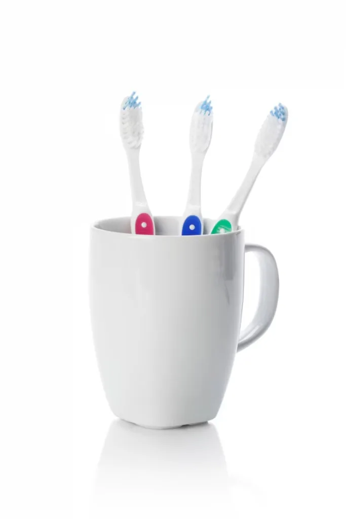 En este tiempo límite debes cambiar un cepillo de dientes. Foto: Freepik