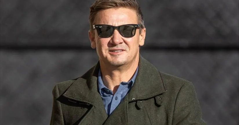 Jeremy Renner es acusado de acoso sexual e intimidación