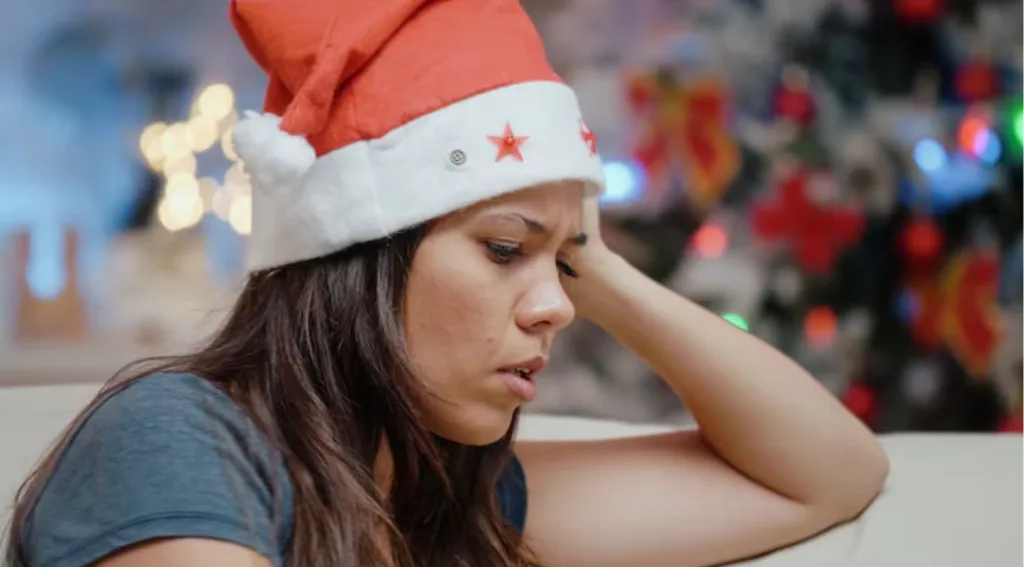¿Triste en Navidad? Descubre qué es la ‘Depresión Blanca’ y la guía para recuperar la calma en diciembre Depresión navideña. Foto: Ilustrativa/Freepik