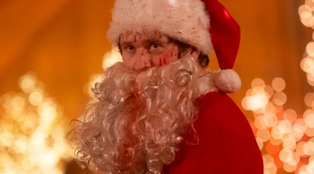 Adiós al santa amable: La película de venganza llega a cines guatemaltecos. Noche de paz, noche de horror. Foto: citicinemas