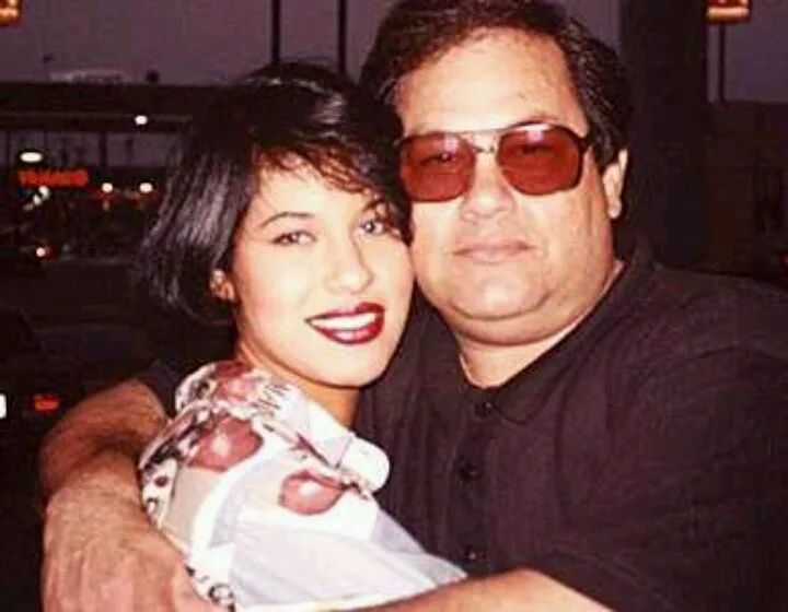 La canción más famosa coescrita y producida por A.B. Quintanilla