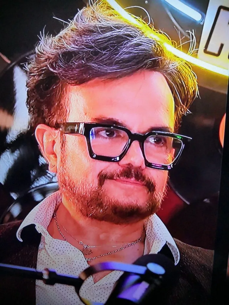 Aleks Syntek se encuentra en rehabilitación y desmiente separación